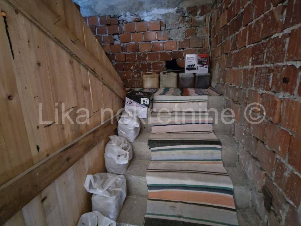 Samostojeća kuća, Prodaja, Brinje, Brinje