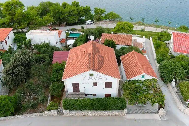 Apartmanska kuća, Prodaja, Postira, Postira