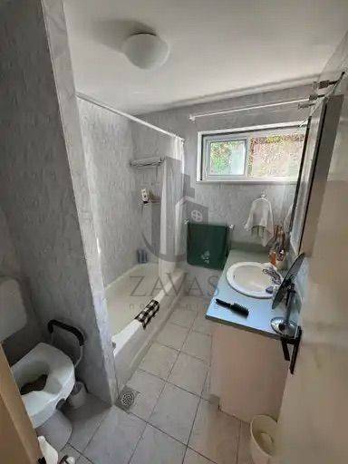 Apartmanska kuća, Prodaja, Postira, Postira