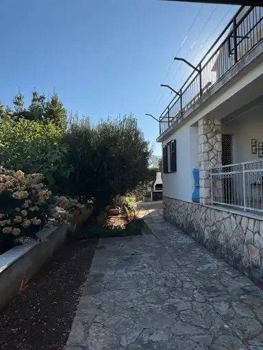 Apartmanska kuća, Prodaja, Postira, Postira