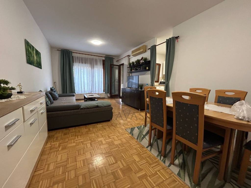 Stan u zgradi, Prodaja, Zagreb, Stenjevec