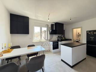 Stan u zgradi, Prodaja, Zagreb, Sesvete