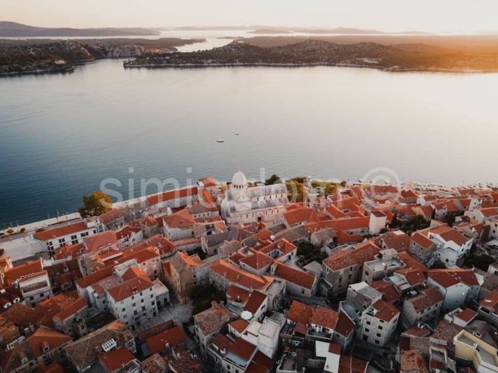 Obiteljska kuća, Prodaja, Šibenik - Okolica, Brodarica