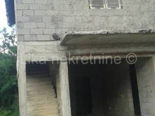 Kuća devastirana u Domovinskom ratu , Prodaja, Gračac, Gračac