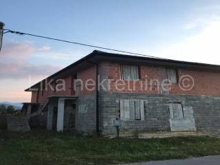 Samostojeća kuća, Prodaja, Gospić, Centar