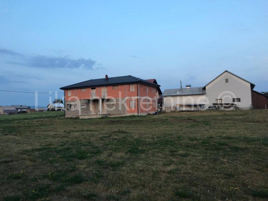 Samostojeća kuća, Prodaja, Gospić, Centar