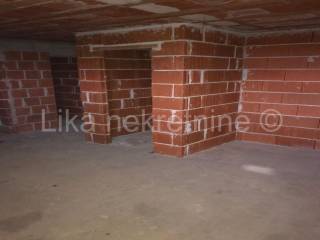 Samostojeća kuća, Prodaja, Gospić, Centar