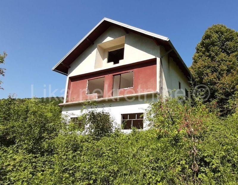 Kuća devastirana u Domovinskom ratu , Prodaja, Otočac, Doljani