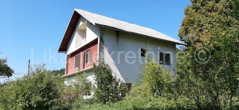 Kuća devastirana u Domovinskom ratu , Prodaja, Otočac, Doljani