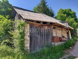 Seosko imanje, Prodaja, Perušić, Prvan Selo