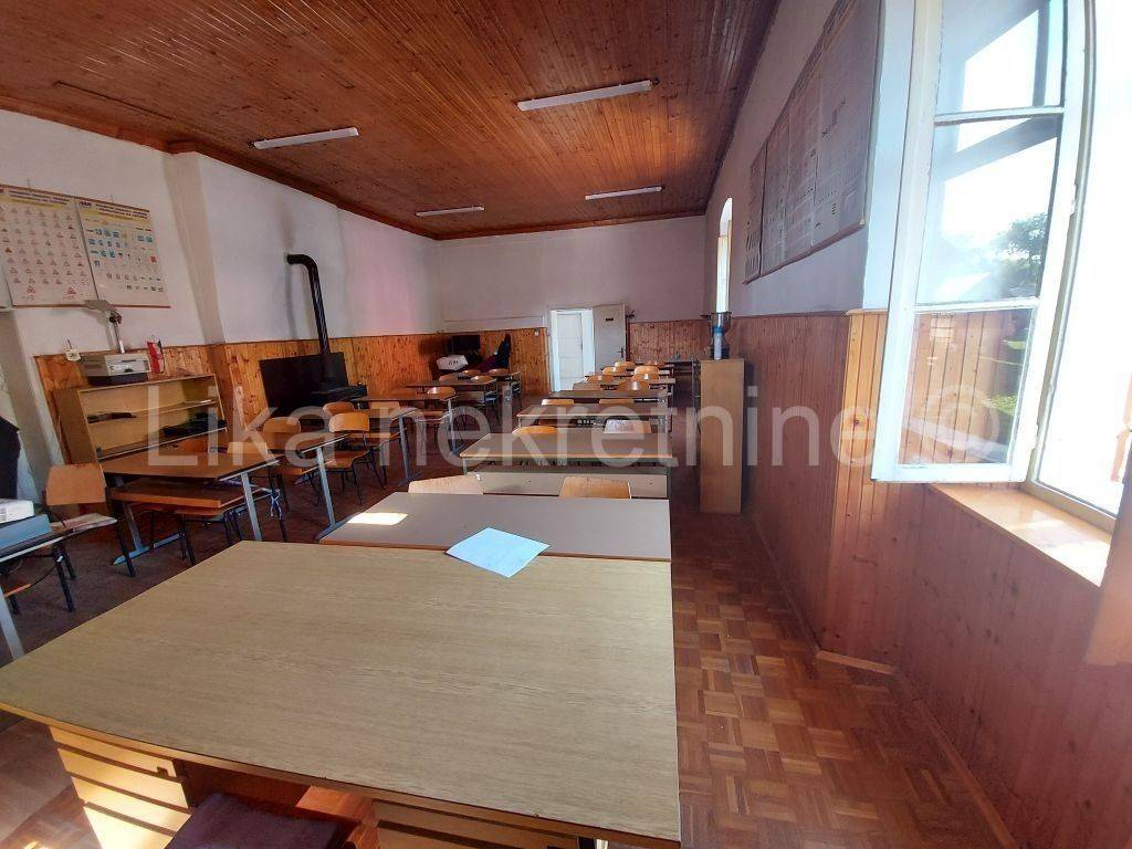 Stambeno poslovni objekt, Prodaja, Otočac, Otočac