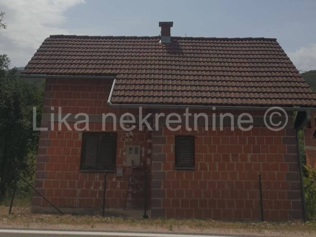 Samostojeća kuća, Prodaja, Plitvička jezera, Ličko Petrovo Selo