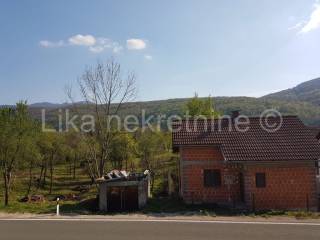 Samostojeća kuća, Prodaja, Plitvička jezera, Ličko Petrovo Selo