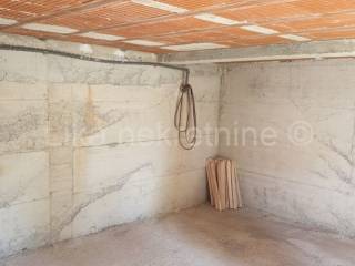 Samostojeća kuća, Prodaja, Plitvička jezera, Ličko Petrovo Selo