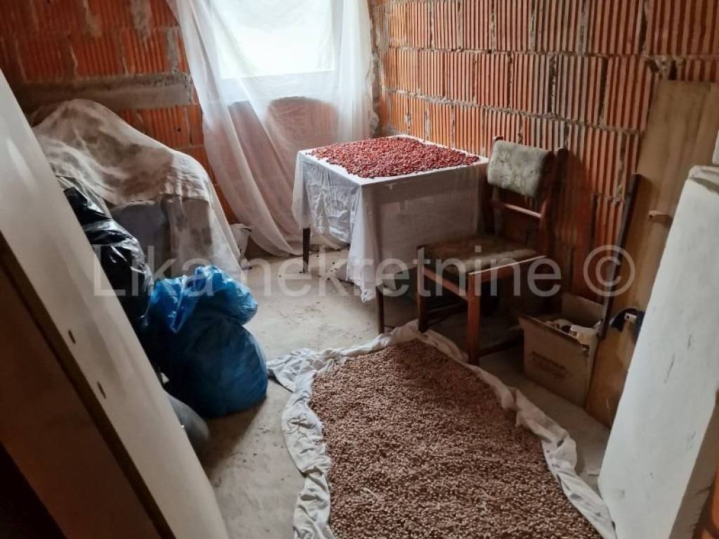 Samostojeća kuća, Prodaja, Vrhovine, Vrhovine