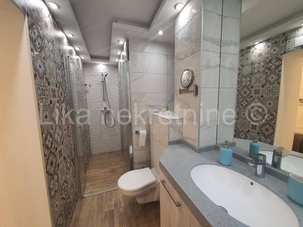 Stan u starijoj zgradi, Prodaja, Zagreb, Donji Grad