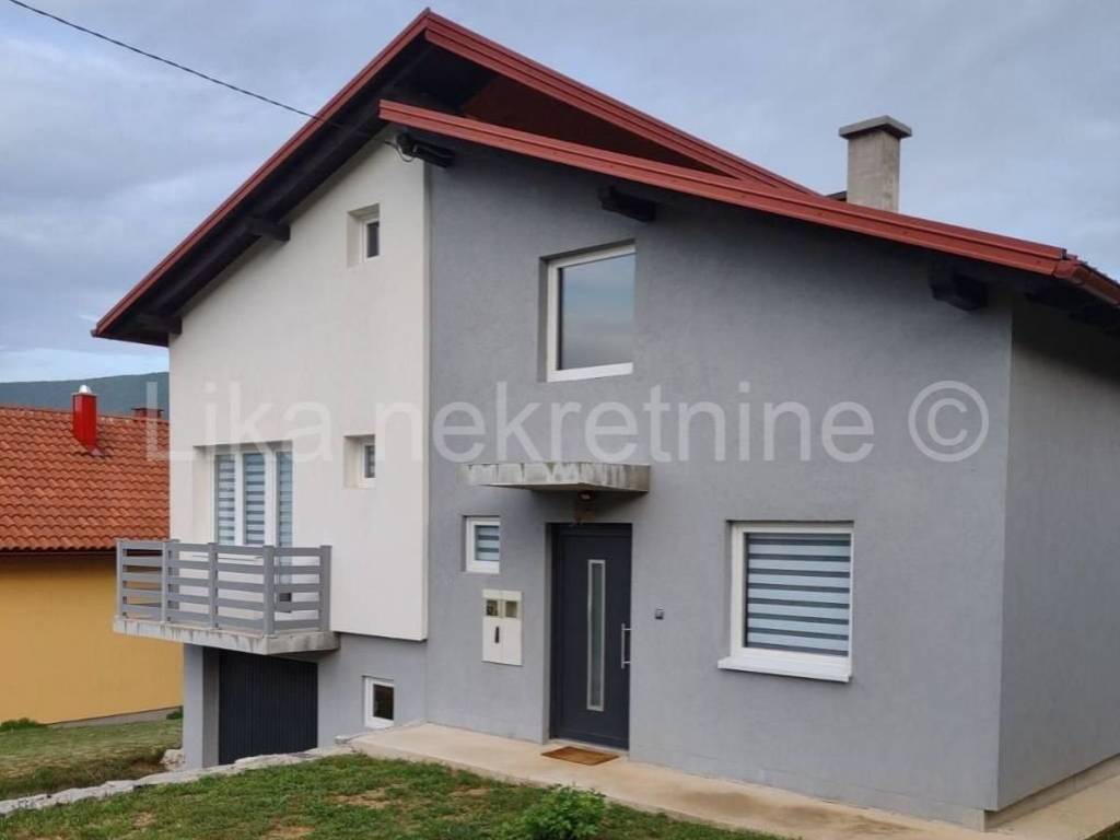 Samostojeća kuća, Prodaja, Donji Lapac, Donji Lapac