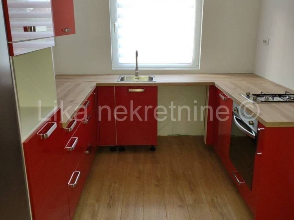 Samostojeća kuća, Prodaja, Donji Lapac, Donji Lapac