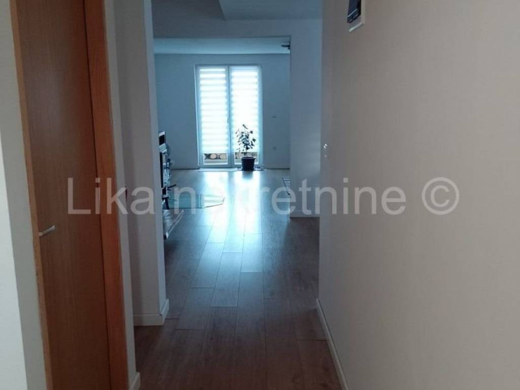 Samostojeća kuća, Prodaja, Donji Lapac, Donji Lapac