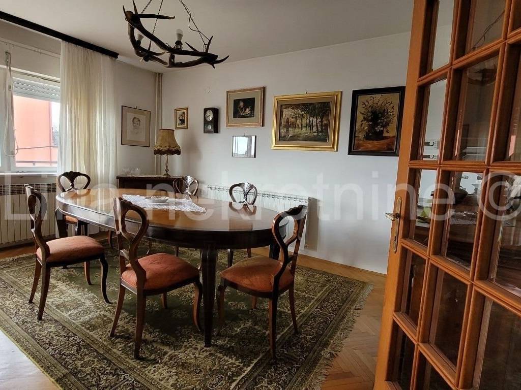 Kuća - dvojna, Prodaja, Zagreb, Maksimir