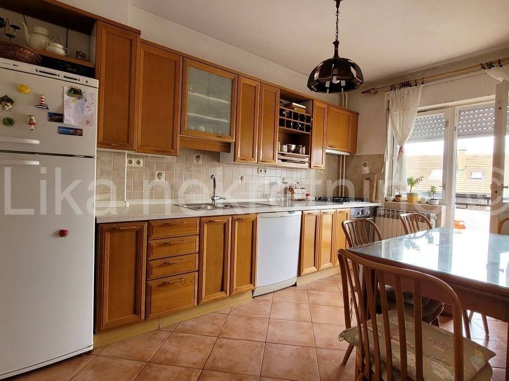 Kuća - dvojna, Prodaja, Zagreb, Maksimir