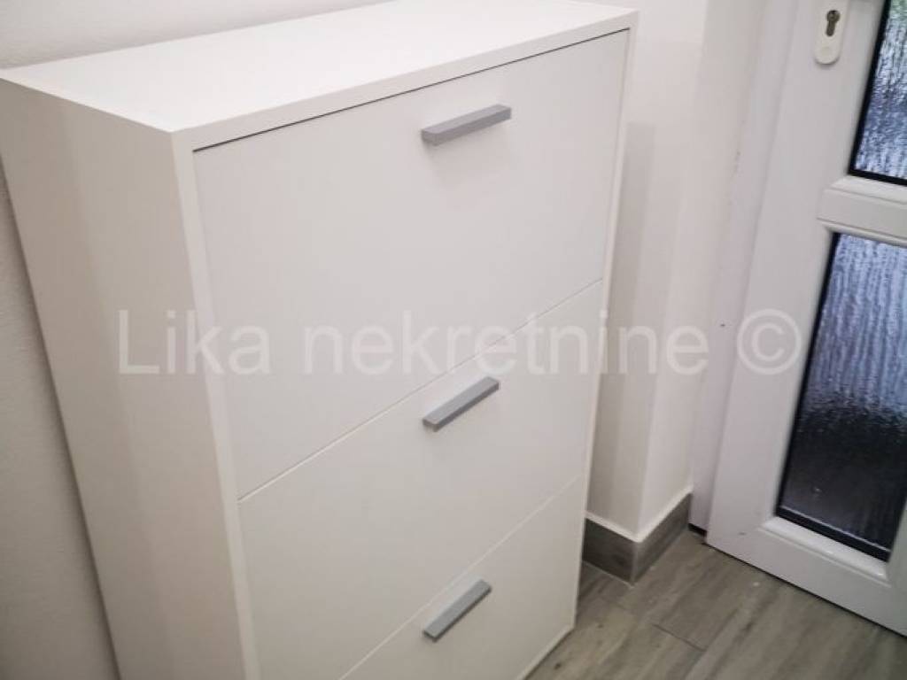 Stan u novogradnji, Najam, Otočac, Otočac