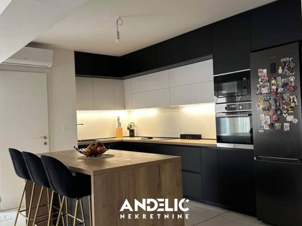 Stan u zgradi, Prodaja, Omiš, Omiš