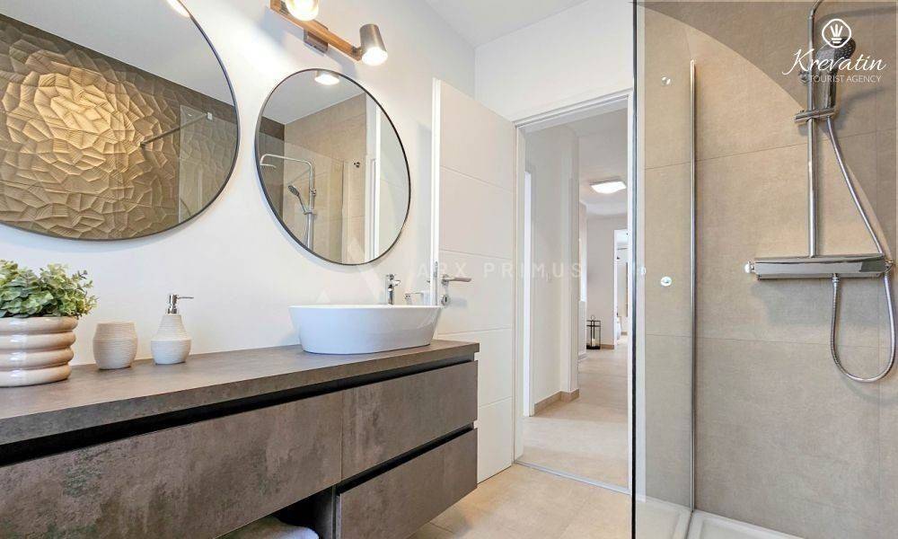 Samostojeća kuća, Prodaja, Umag, Zambratija