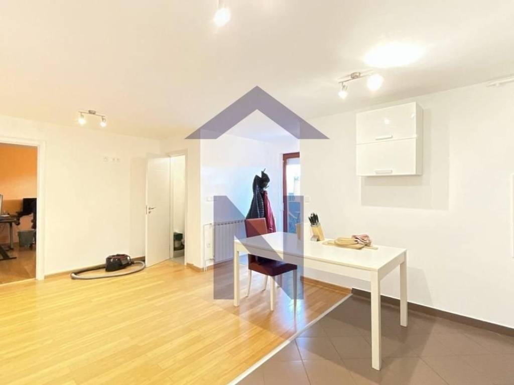 Stan u zgradi, Prodaja, Zagreb, Donja Dubrava