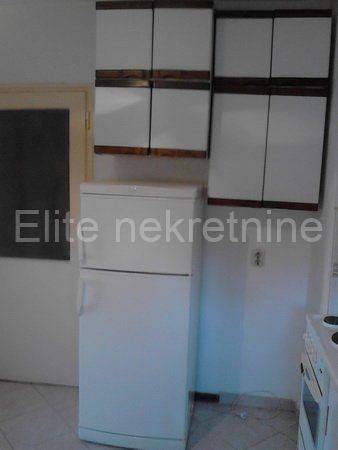 Stan u zgradi, Najam, Rijeka, Zapad