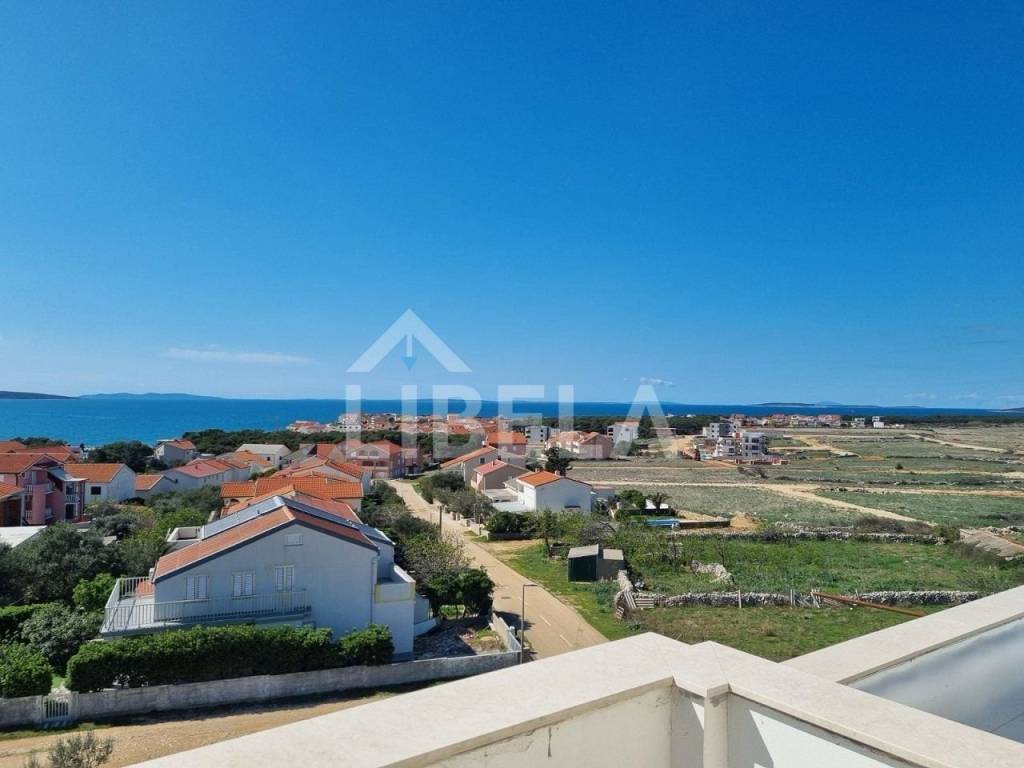 Apartman na moru, Prodaja, Povljana, Povljana