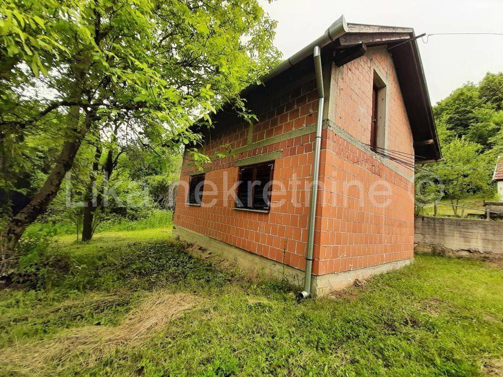 Seosko imanje, Prodaja, Otočac, Glavace