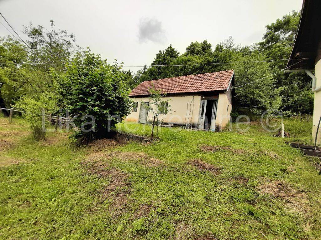 Seosko imanje, Prodaja, Otočac, Glavace