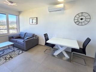 Stan u zgradi, Najam, Split, Split