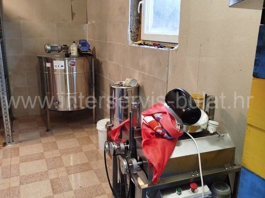 Dvojna kuća, Prodaja, Šibenik - Okolica, Radonić