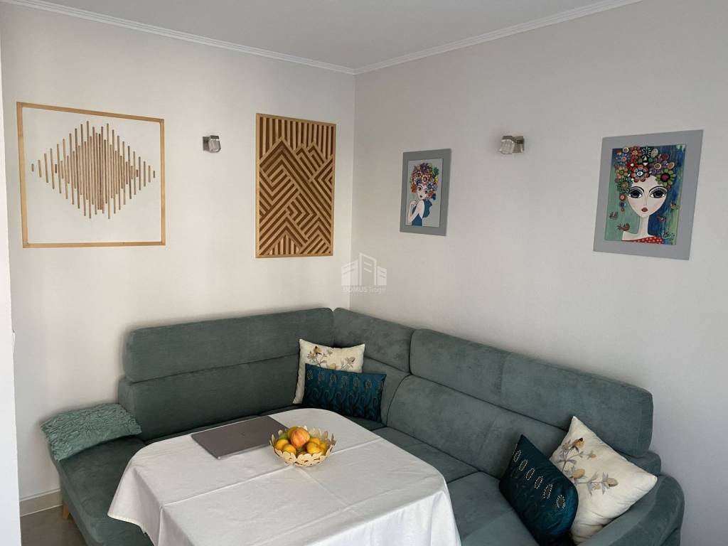 Stan u zgradi, Prodaja, Okrug, Okrug Gornji