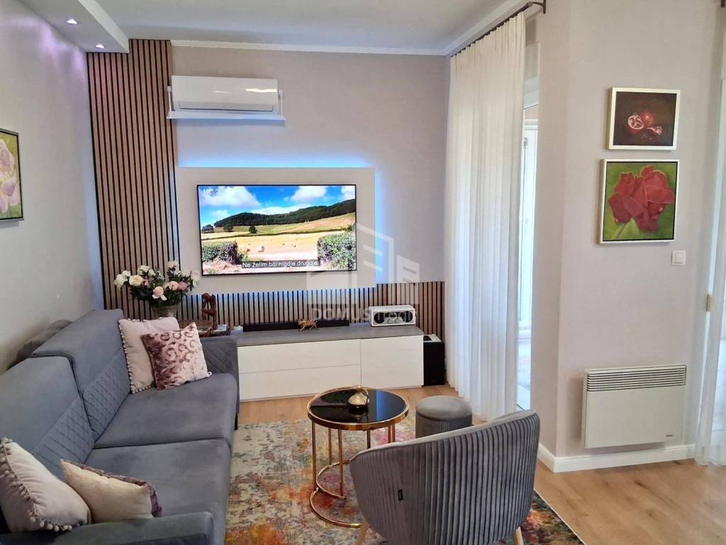 Stan u novogradnji, Prodaja, Okrug, Okrug Gornji