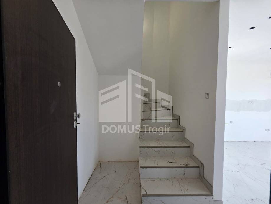 Stan u novogradnji, Prodaja, Okrug, Okrug Gornji