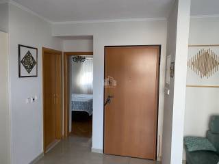 Stan u zgradi, Prodaja, Okrug, Okrug Gornji