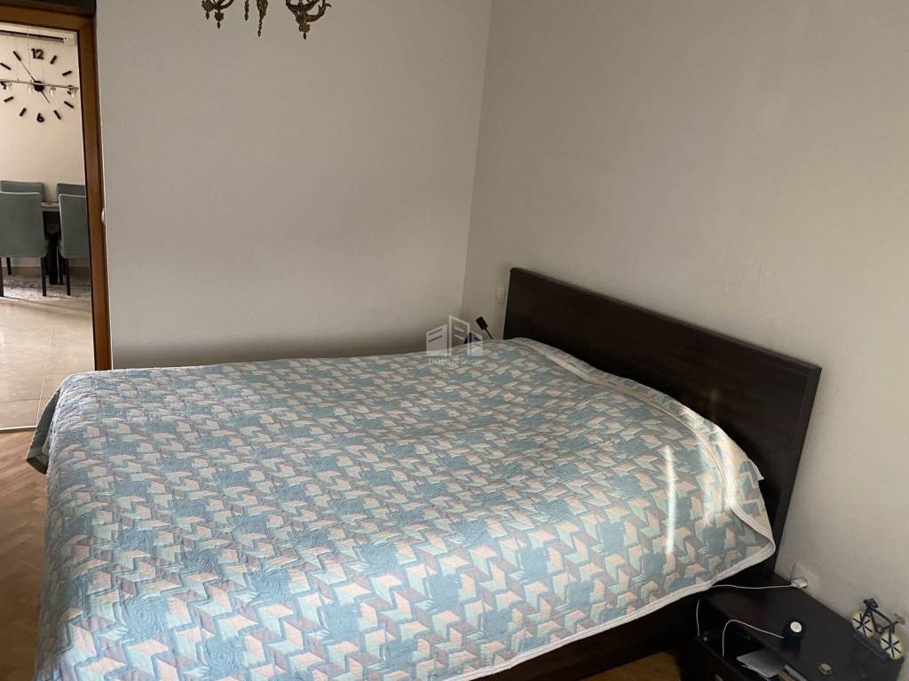 Stan u zgradi, Prodaja, Okrug, Okrug Gornji