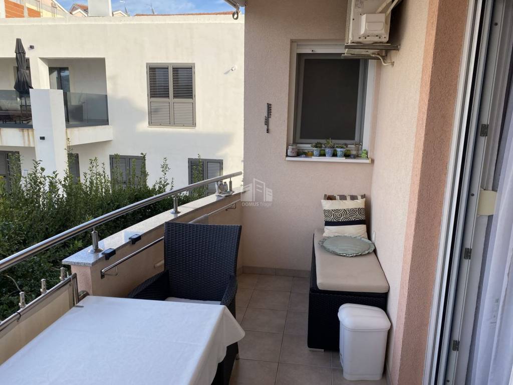 Stan u zgradi, Prodaja, Okrug, Okrug Gornji