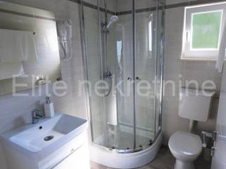 Stan u zgradi, Najam, Rijeka, Zapad