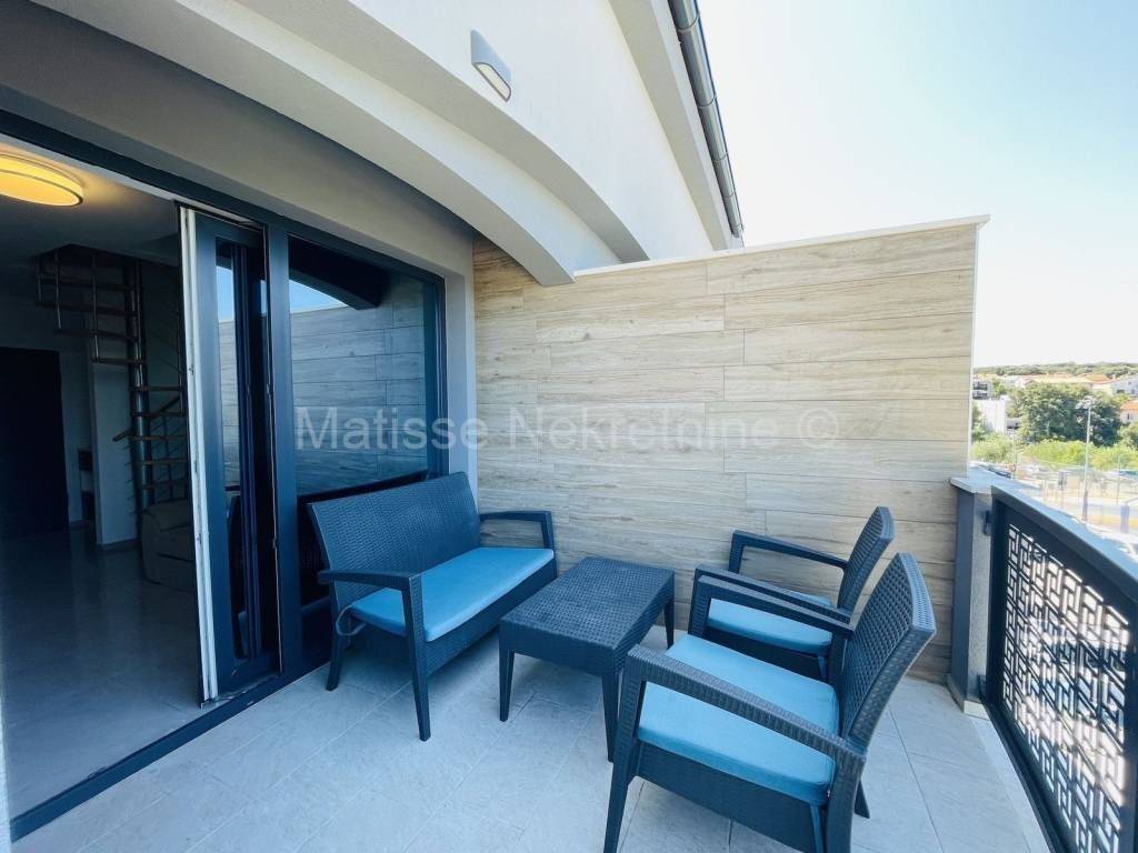 Stan u zgradi, Prodaja, Pula, Pula