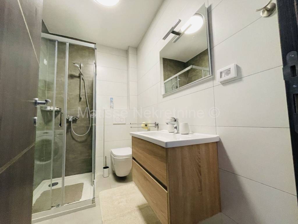 Stan u zgradi, Prodaja, Pula, Pula