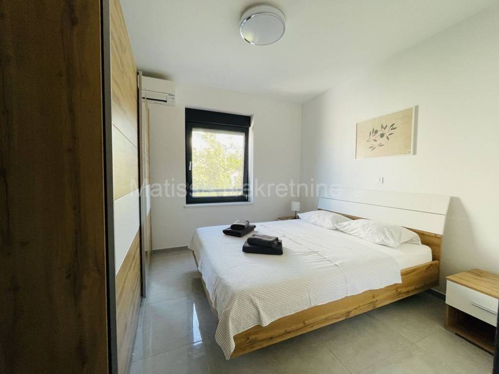 Stan u zgradi, Prodaja, Pula, Pula