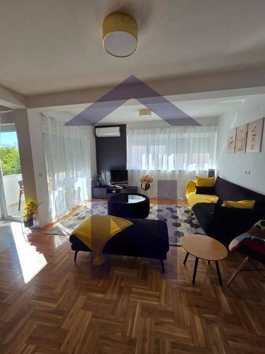 Stan u zgradi, Najam, Zadar, Zadar