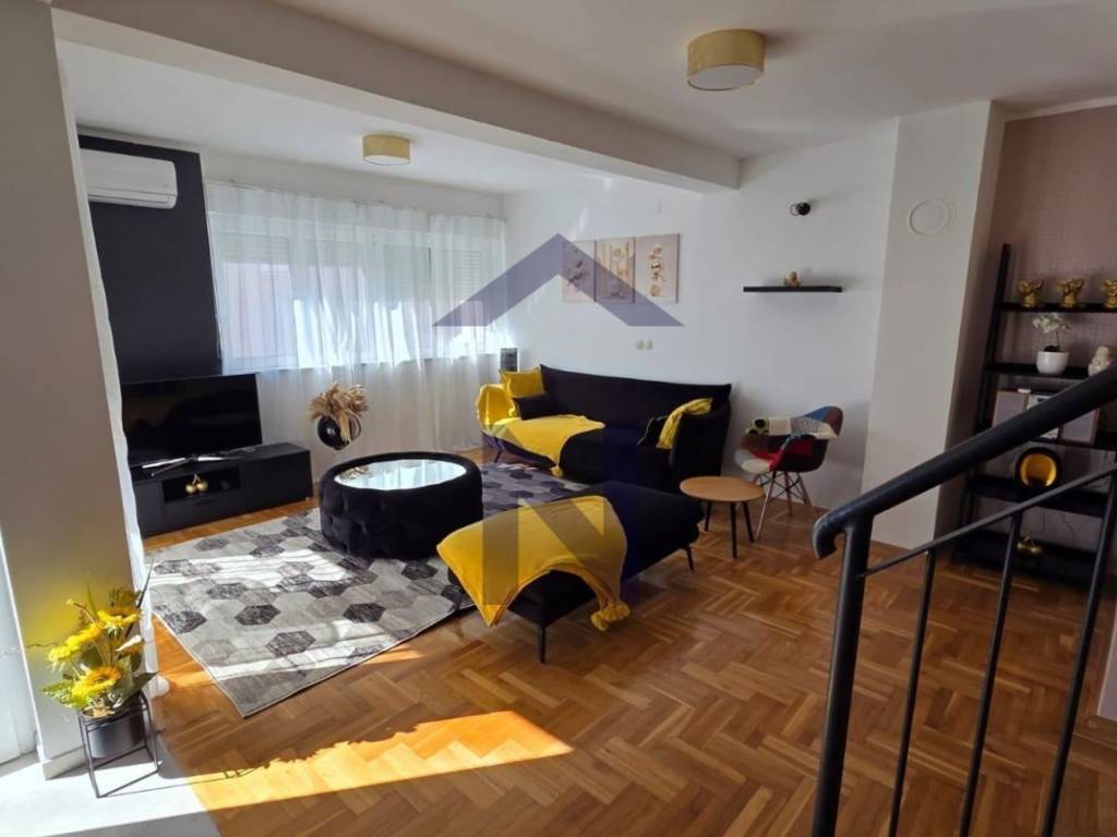 Stan u zgradi, Najam, Zadar, Zadar