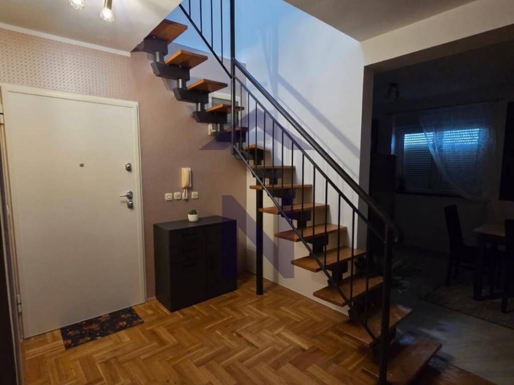 Stan u zgradi, Najam, Zadar, Zadar