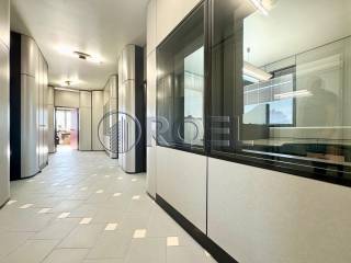 Poslovna zgrada, Zakup, Zagreb, Donja Dubrava