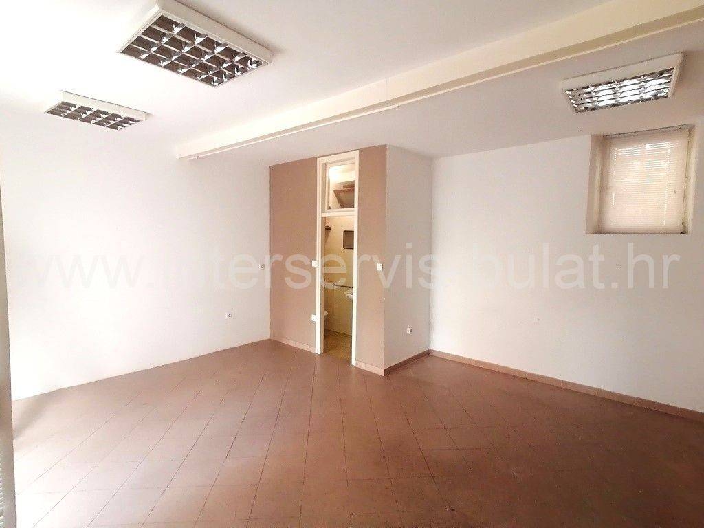 Višenamjenski prostor, Prodaja, Šibenik, Šibenik